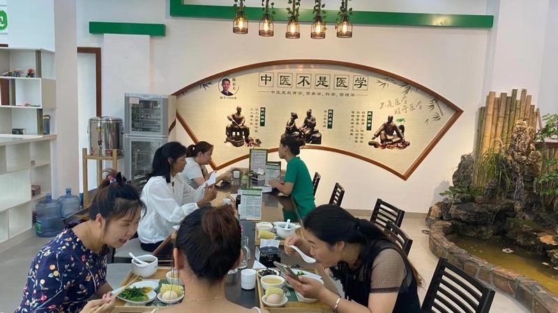 理疗馆探秘：新手必看的注意事项清单**